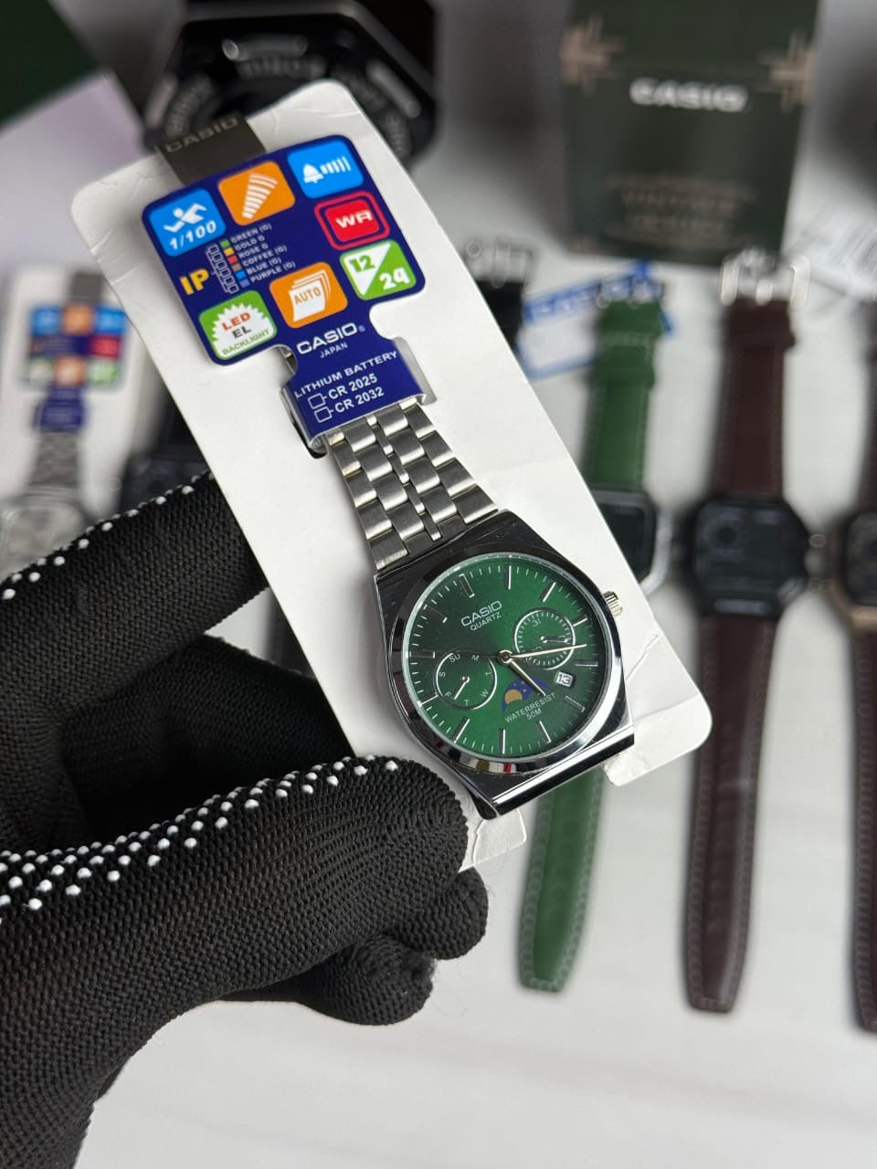 CASIOO M300D- 4 AV SILVER CHAIN BELT GREEN DIAL